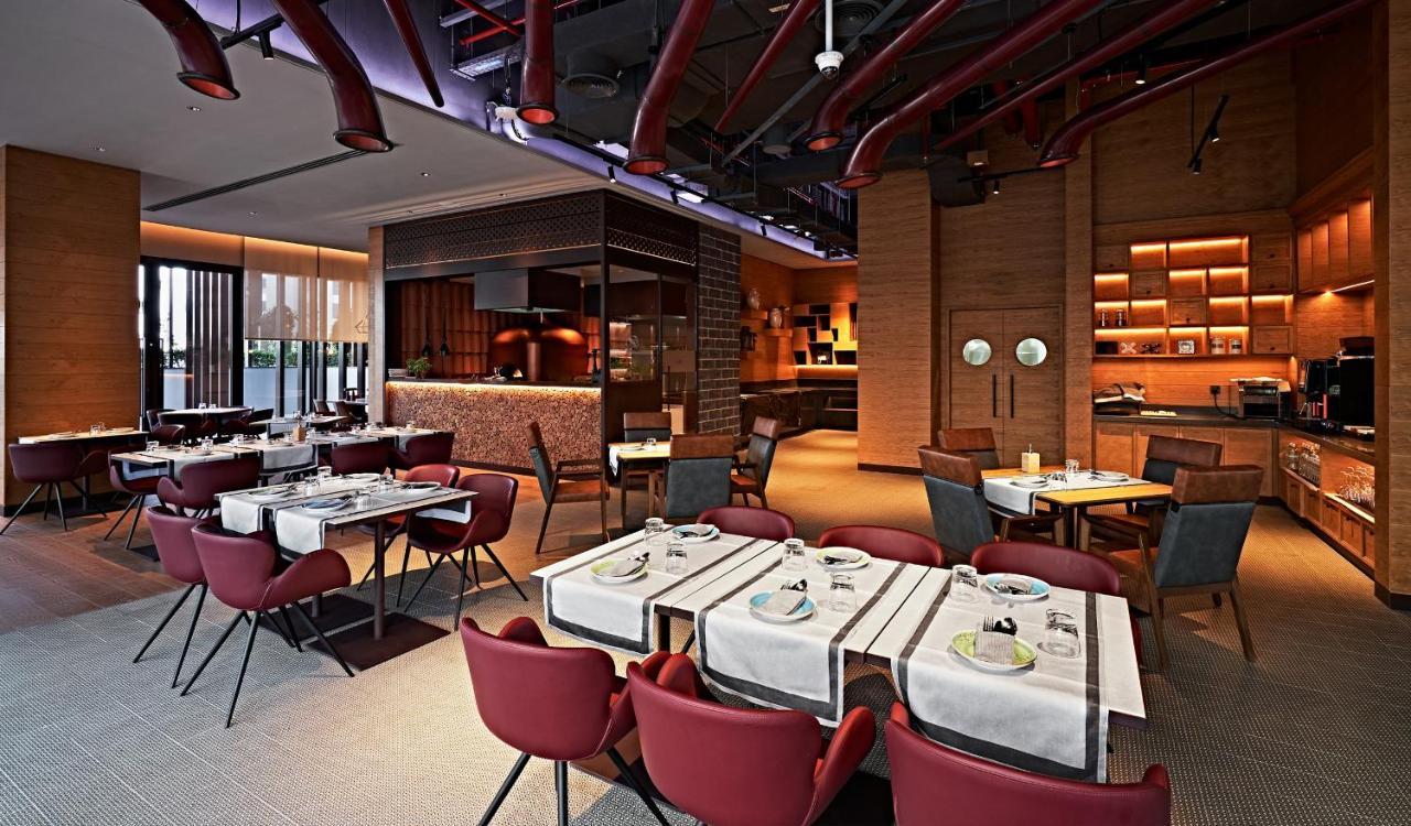 Revier Hotel Дубай Экстерьер фото