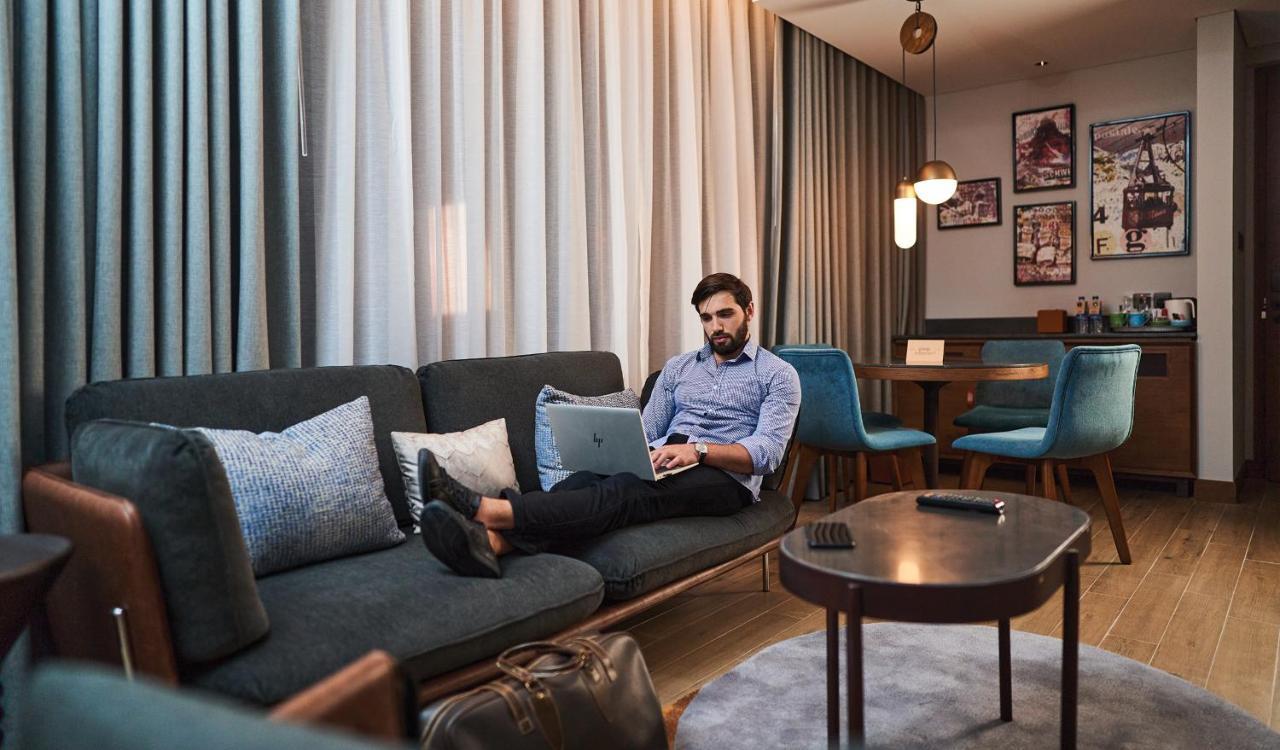 Revier Hotel Дубай Экстерьер фото